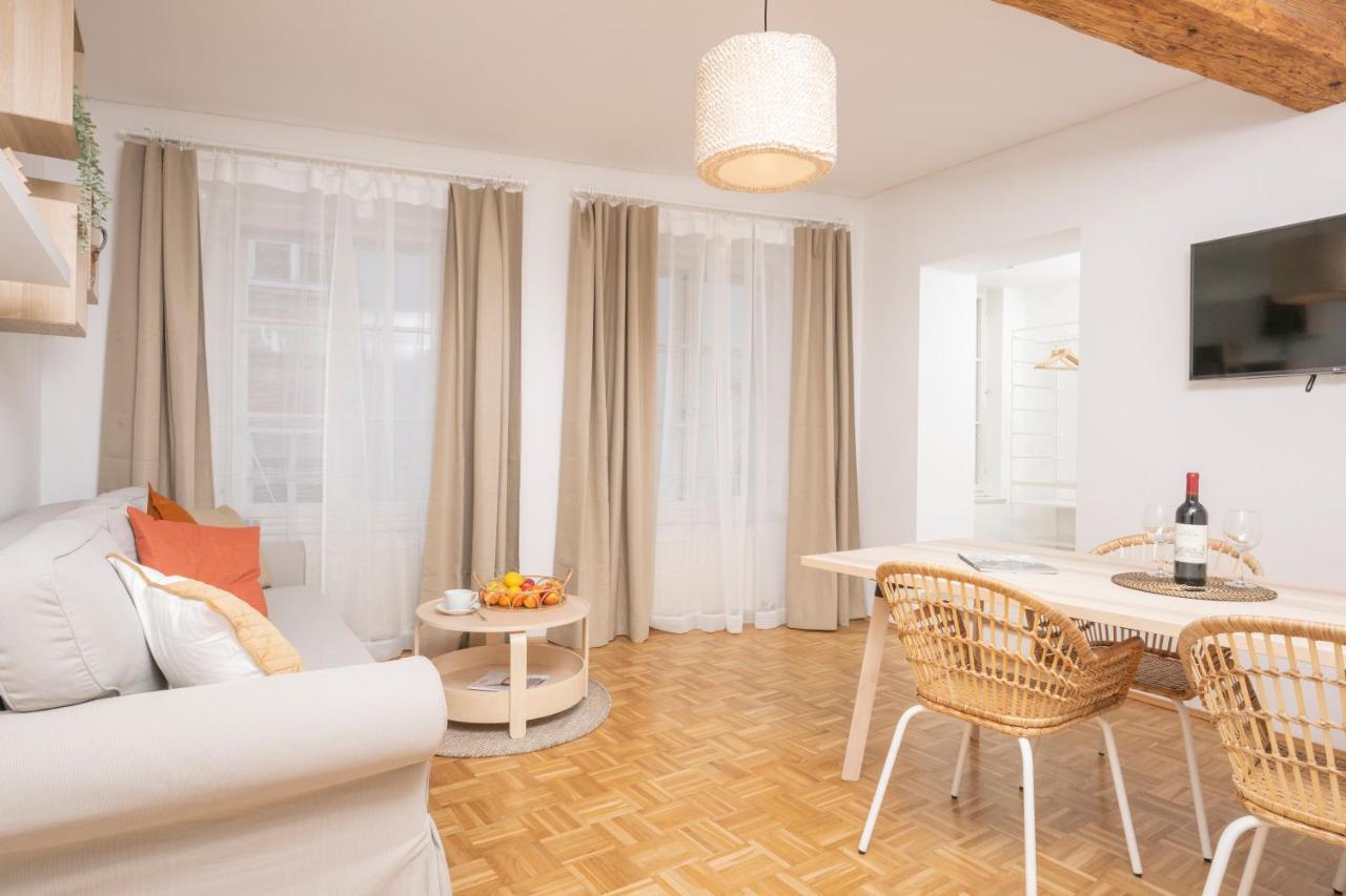 Zum Grazer Uhrturm Appartement Buitenkant foto